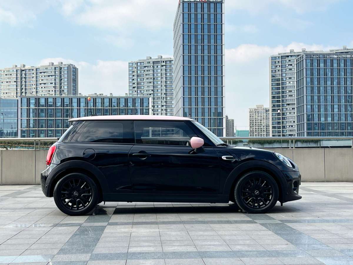 MINI 2018款 1.5T COOPER 經(jīng)典派圖片