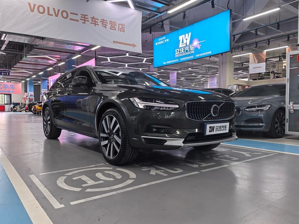 沃爾沃 V90  2024款 Cross Country B5 AWD 智尊版圖片