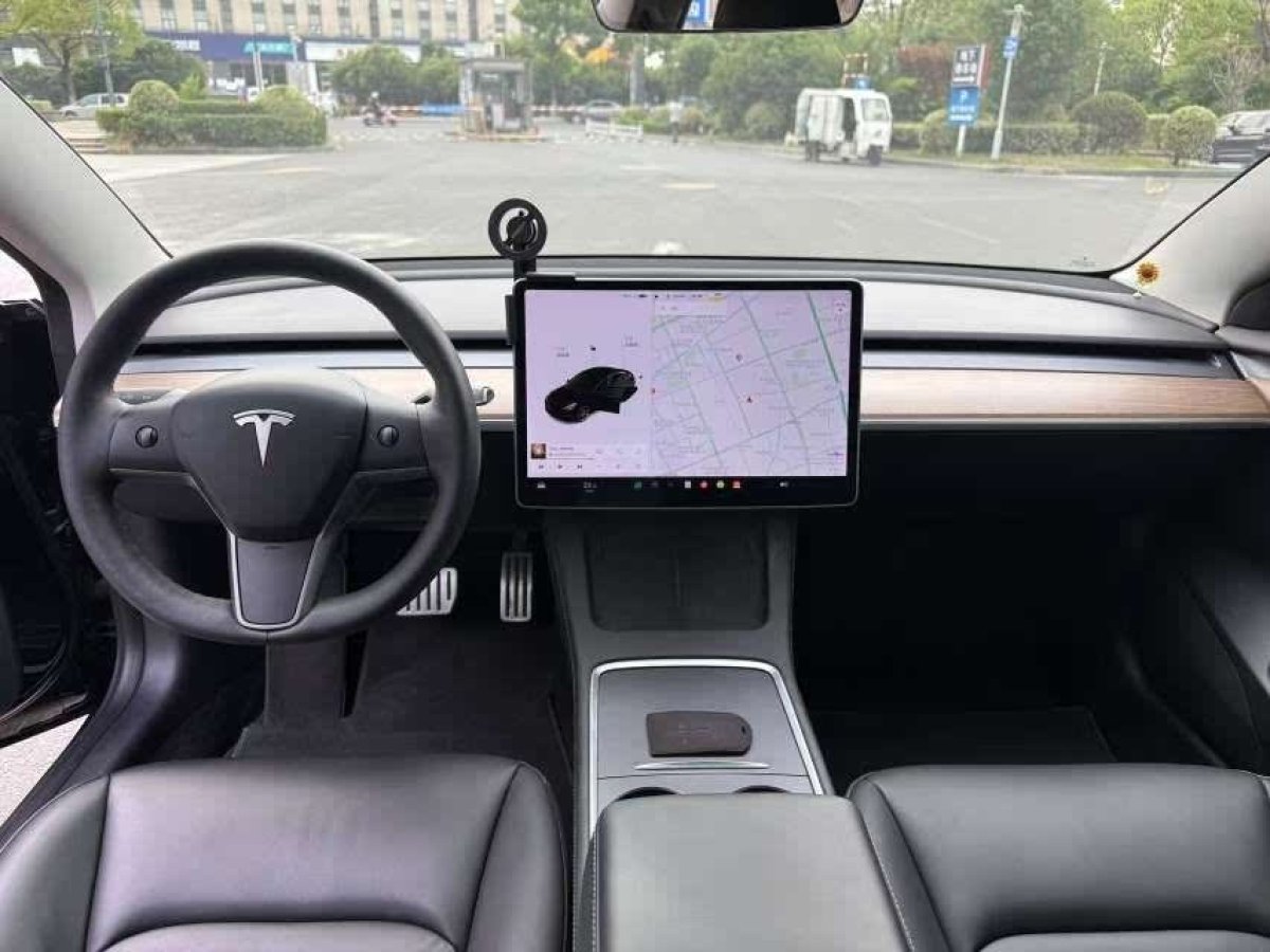 特斯拉 Model 3  2021款 改款 Performance高性能全輪驅(qū)動(dòng)版圖片