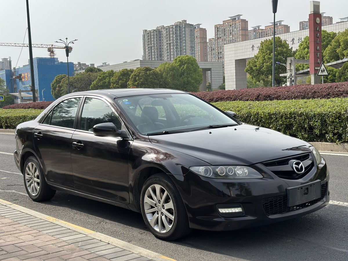 馬自達(dá) 馬自達(dá)6  2013款 2.0L 自動(dòng)時(shí)尚型圖片