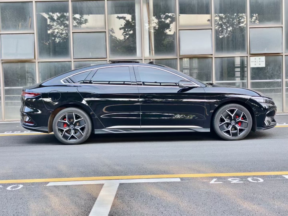 比亞迪 漢  2024款 EV 榮耀版 605KM前驅(qū)尊貴型圖片
