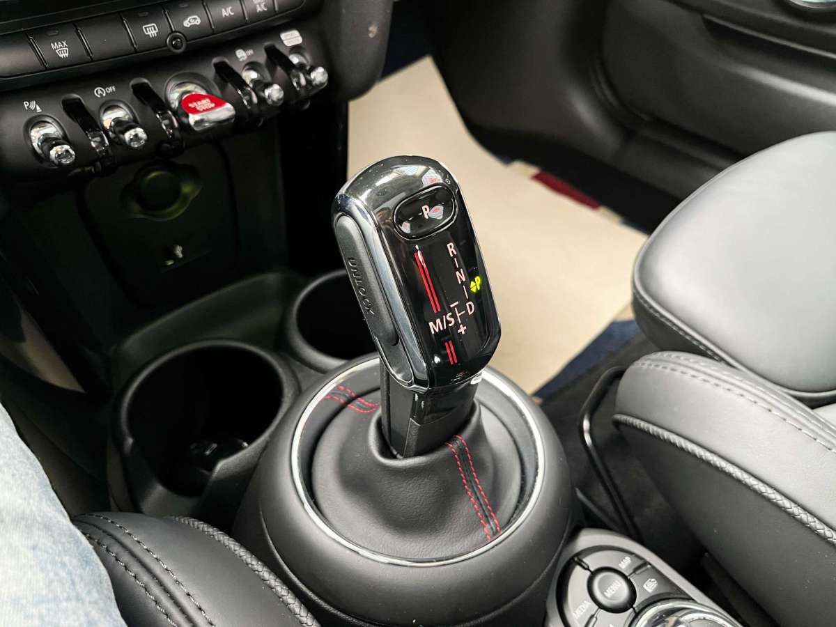 MINI MINI  2021款 2.0T COOPER S 叁柒號紀念版圖片