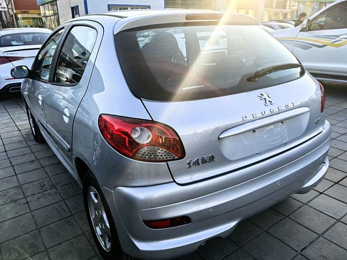 標(biāo)致 207  2011款 兩廂 1.6L 自動品樂版圖片