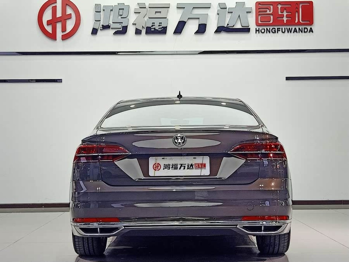 大眾 輝昂  2018款 改款 380TSI 兩驅(qū)旗艦版圖片