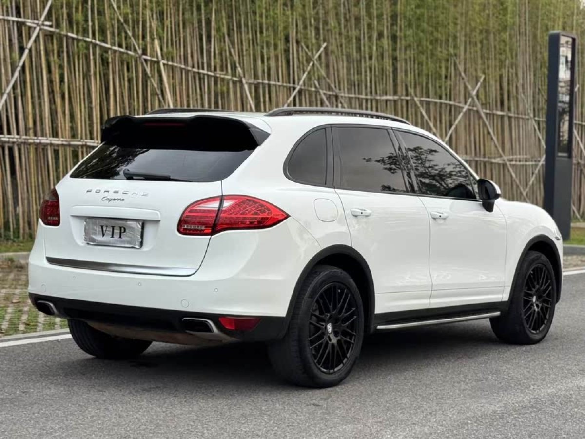 保時(shí)捷 Cayenne  2014款 Cayenne Platinum Edition 3.0T圖片