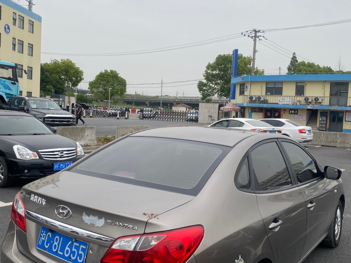 現(xiàn)代 悅動(dòng)  2011款 1.6L 手動(dòng)舒適型圖片