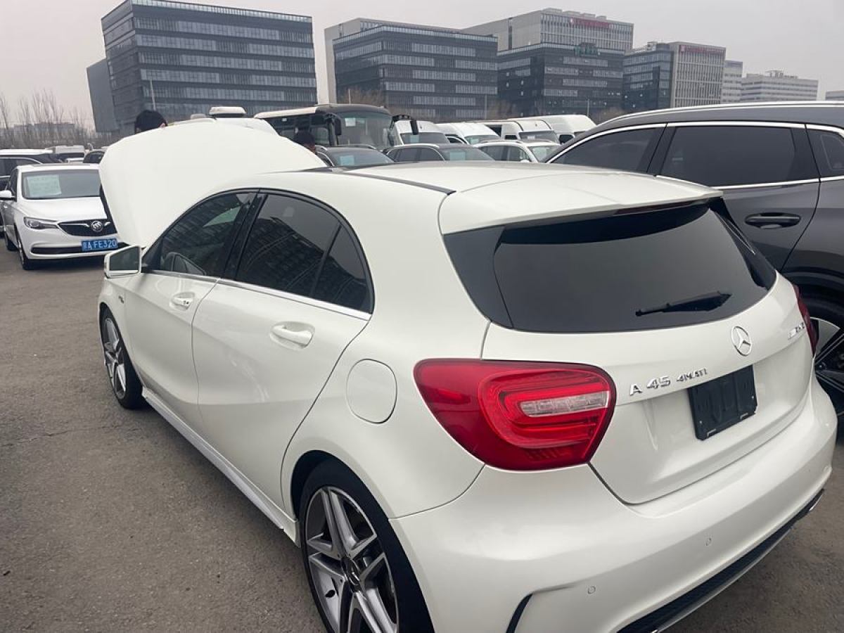 奔馳 奔馳A級(jí)AMG  2014款 AMG A 45 4MATIC圖片