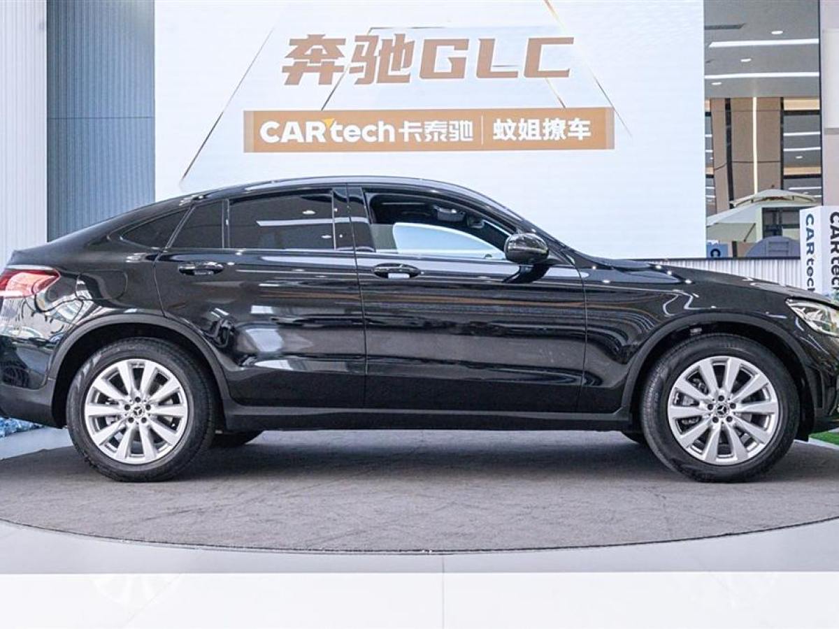 2021年11月奔馳 奔馳GLC  2022款 改款 GLC 260 4MATIC 轎跑SUV