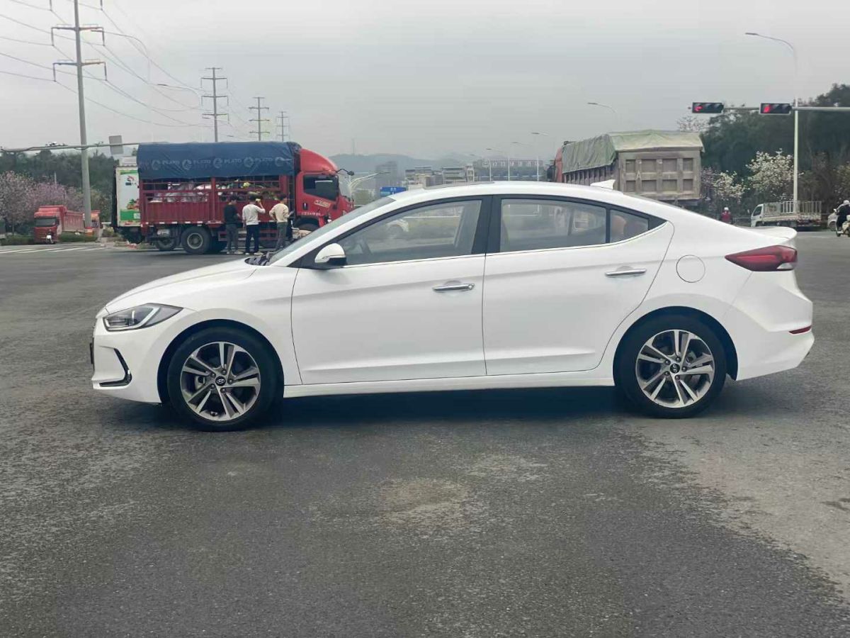 現(xiàn)代 領(lǐng)動(dòng)  2018款 1.4T 雙離合炫動(dòng)?旗艦型圖片