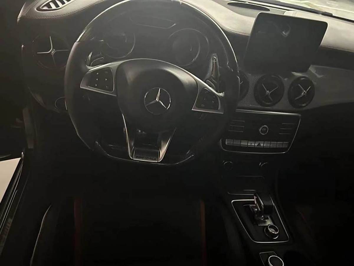 奔馳 奔馳CLA級AMG  2015款 AMG CLA 45 4MATIC圖片