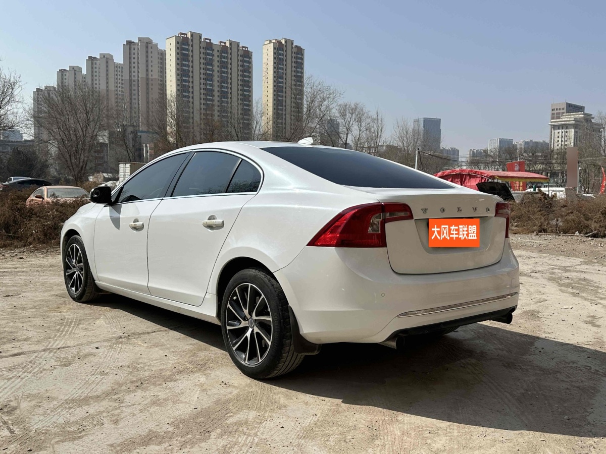 沃爾沃 S60L  2016款 T4 智遠(yuǎn)版圖片