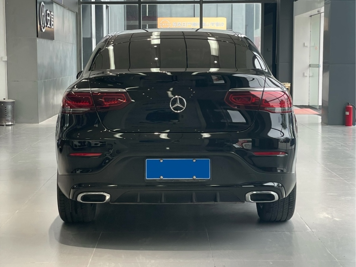 奔馳 奔馳GLC  2022款 改款 GLC 260 4MATIC 轎跑SUV圖片