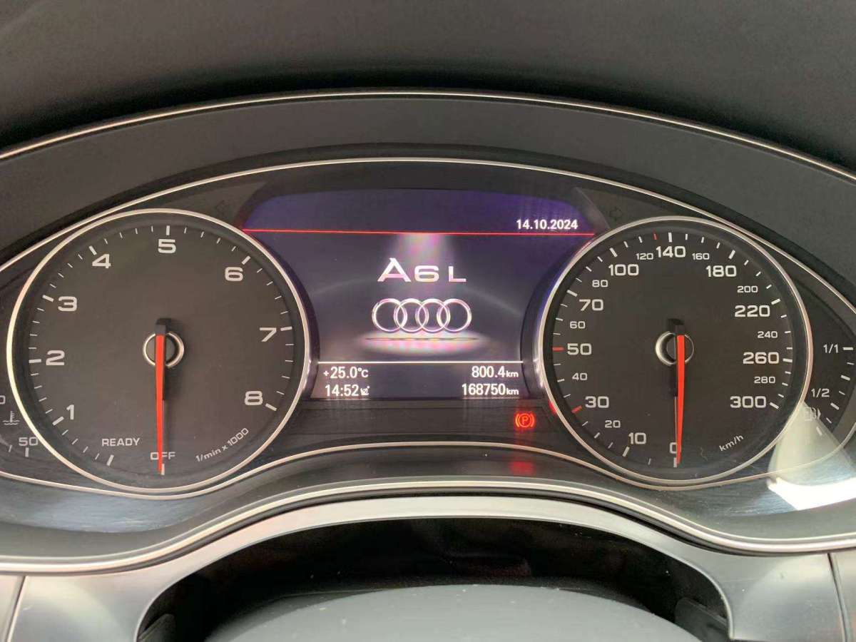 奧迪 奧迪A6L  2016款 45 TFSI quattro 運(yùn)動(dòng)型圖片