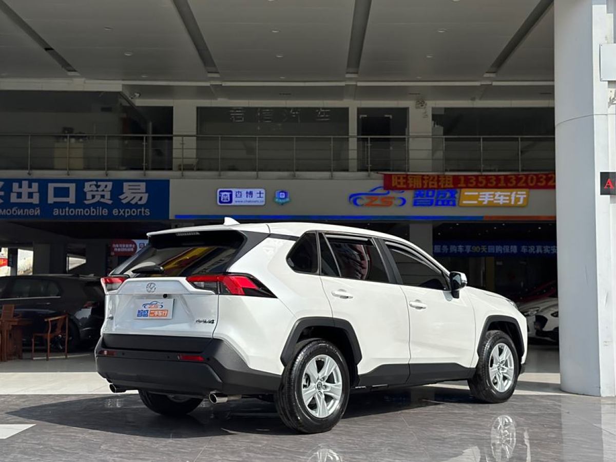 豐田 RAV4榮放  2022款 2.0L CVT兩驅(qū)都市版圖片