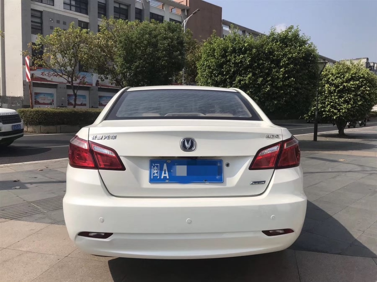 長(zhǎng)安 逸動(dòng)  2016款 1.6L 手動(dòng)風(fēng)尚型圖片