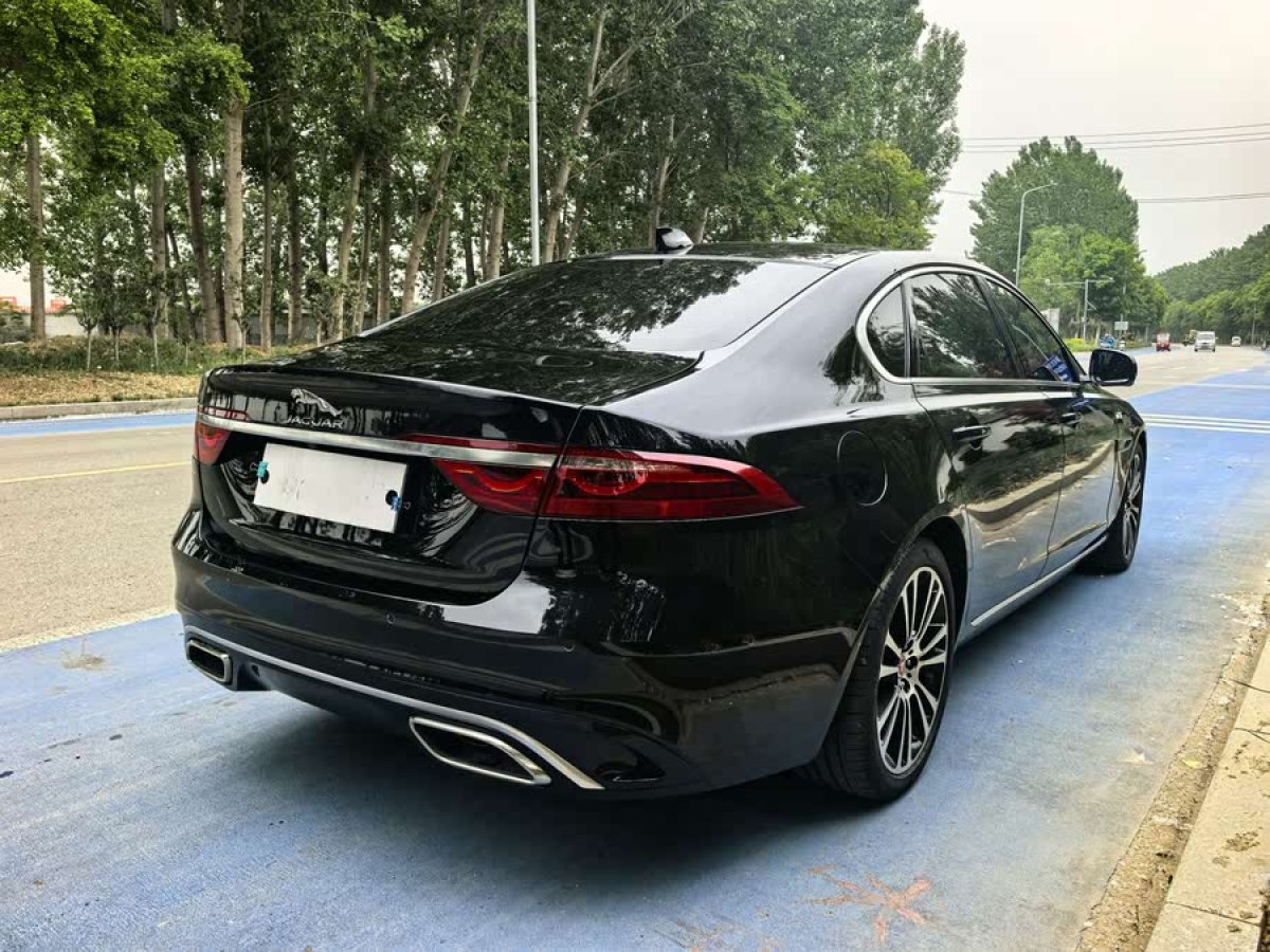 捷豹 XFL  2023款 XFL 2.0T P250 兩驅(qū)尊享豪華版圖片