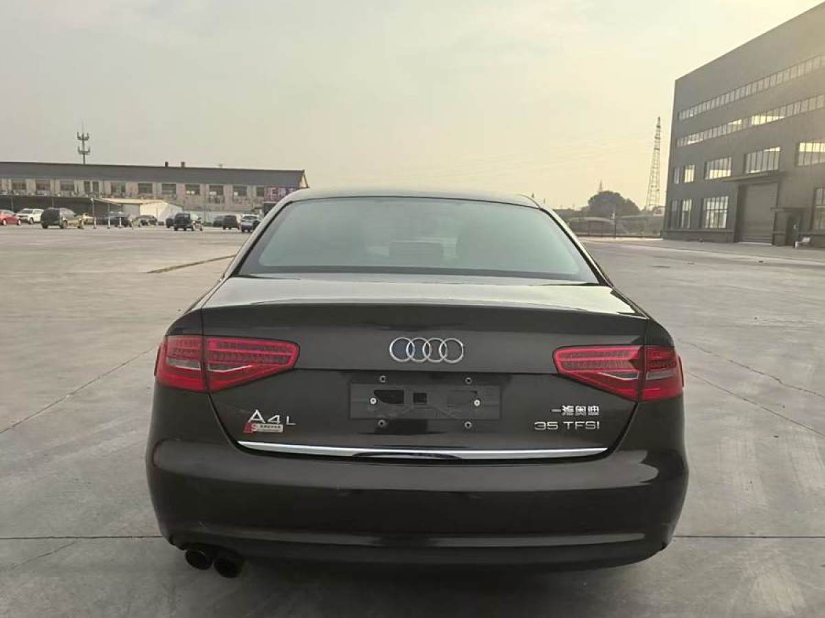 奧迪 奧迪A4L  2015款 35 TFSI 自動(dòng)舒適型圖片