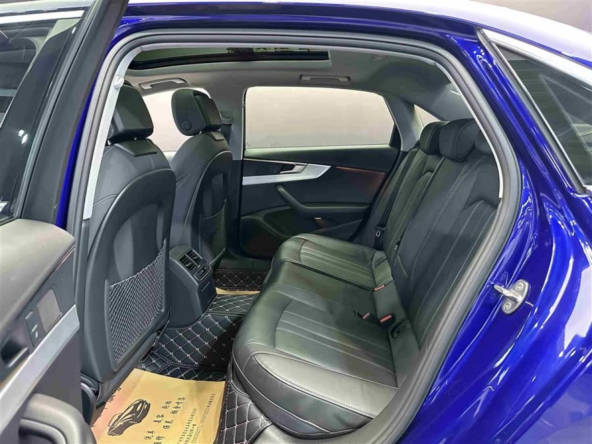 奧迪 奧迪A4L  2022款 40 TFSI 豪華動(dòng)感型圖片