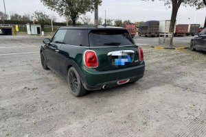 MINI MINI 1.5T COOPER Fun