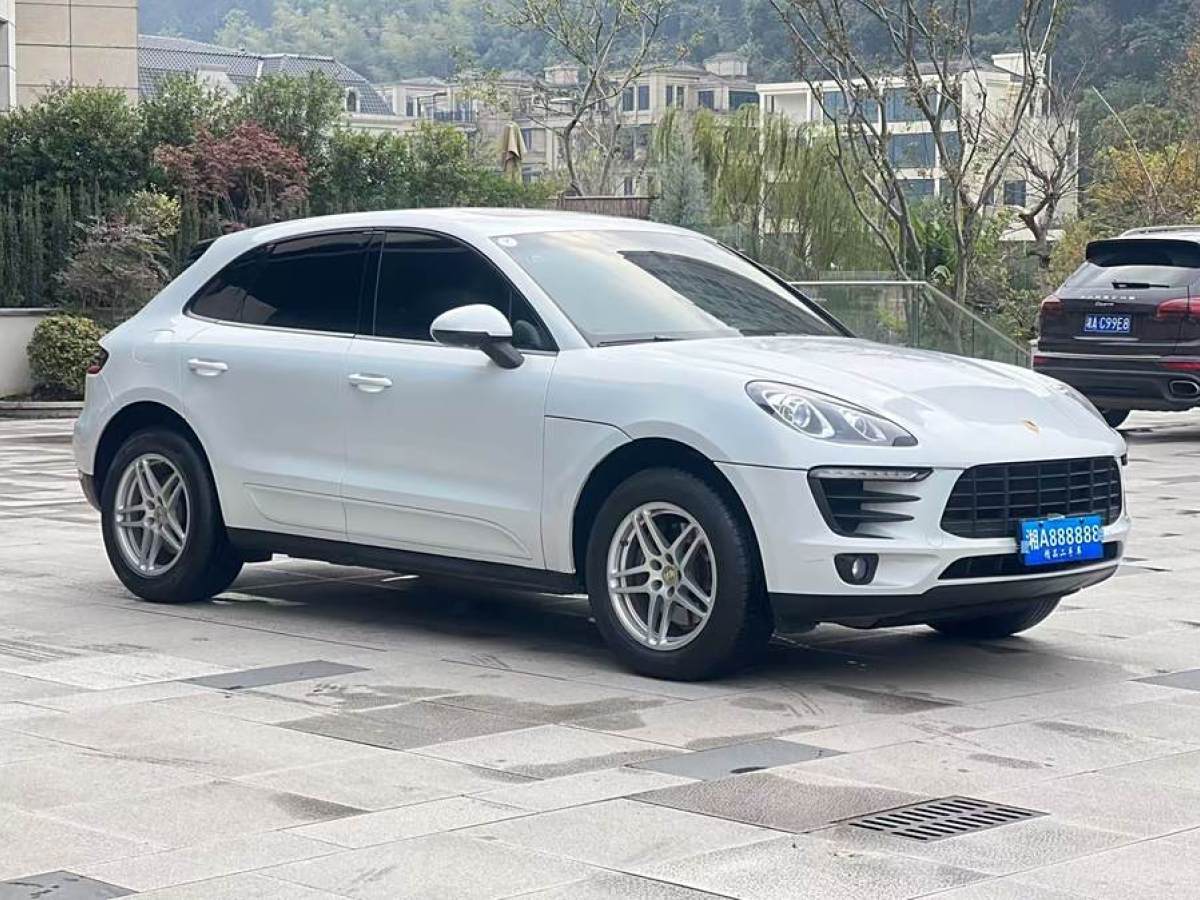 保時(shí)捷 Macan  2016款 Macan 2.0T圖片