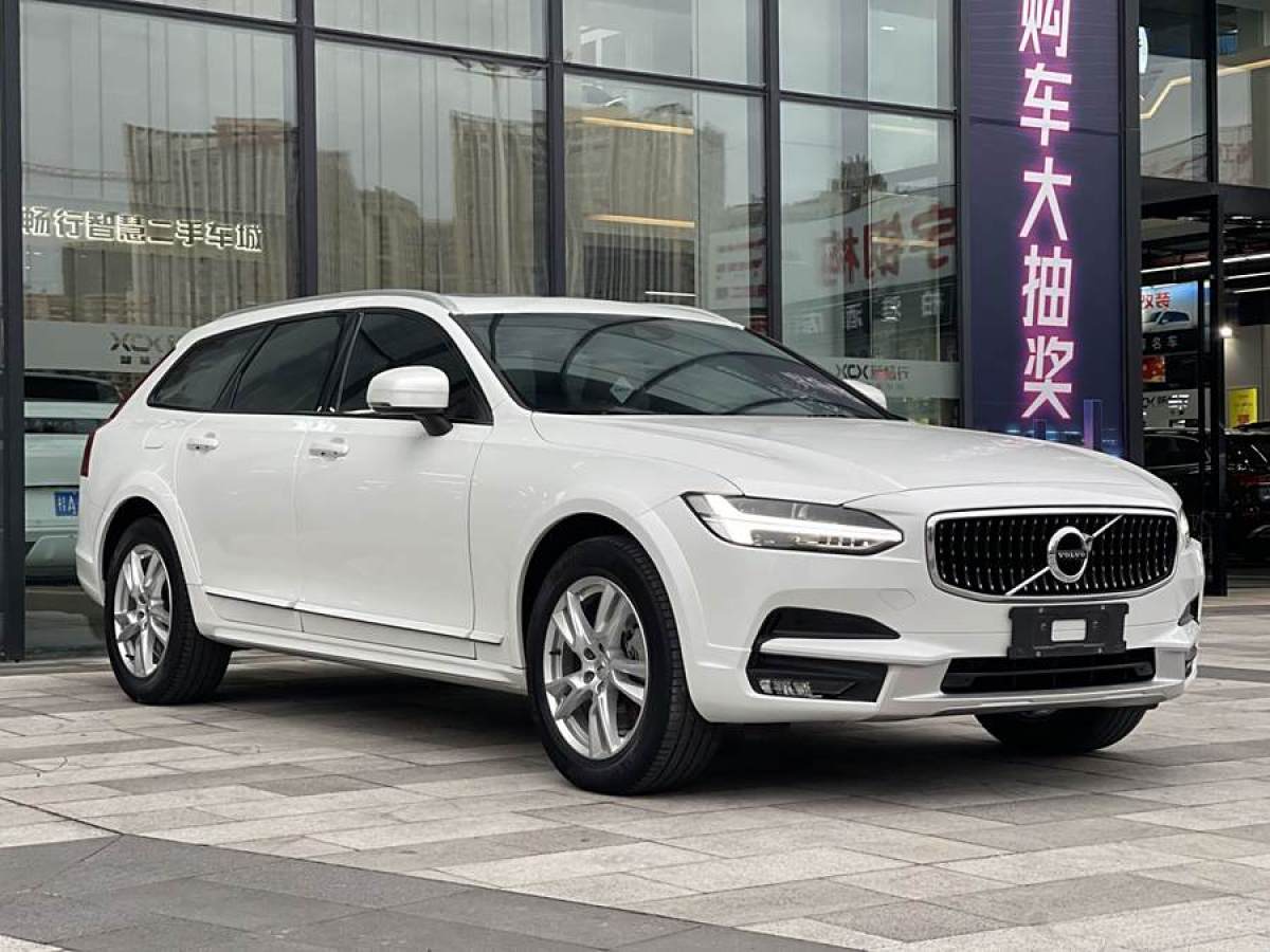 2019年4月沃爾沃 V90  2019款 Cross Country T5 AWD 智遠版