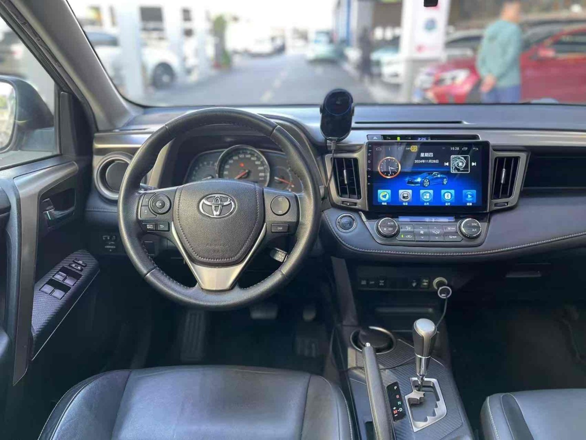 丰田 RAV4  2016款 荣放 2.0L CVT四驱新锐版图片