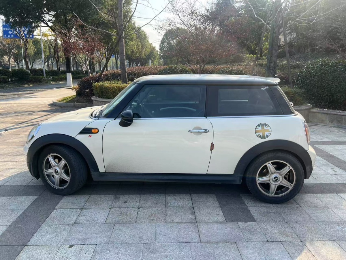 MINI CLUBMAN  2010款 1.6L COOPER Cheer圖片