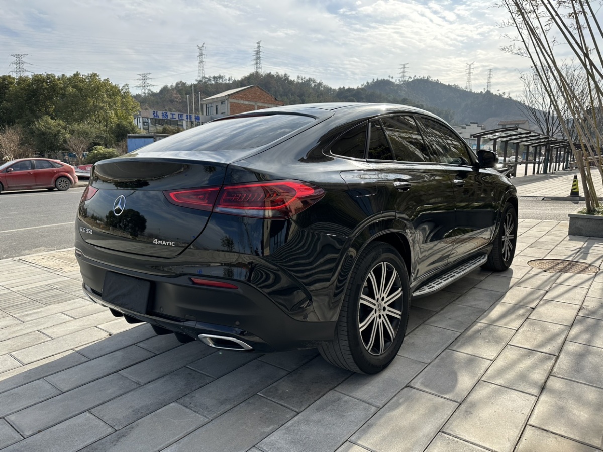 奔馳 奔馳GLE轎跑  2022款 改款 GLE 350 4MATIC 轎跑SUV 時(shí)尚型圖片