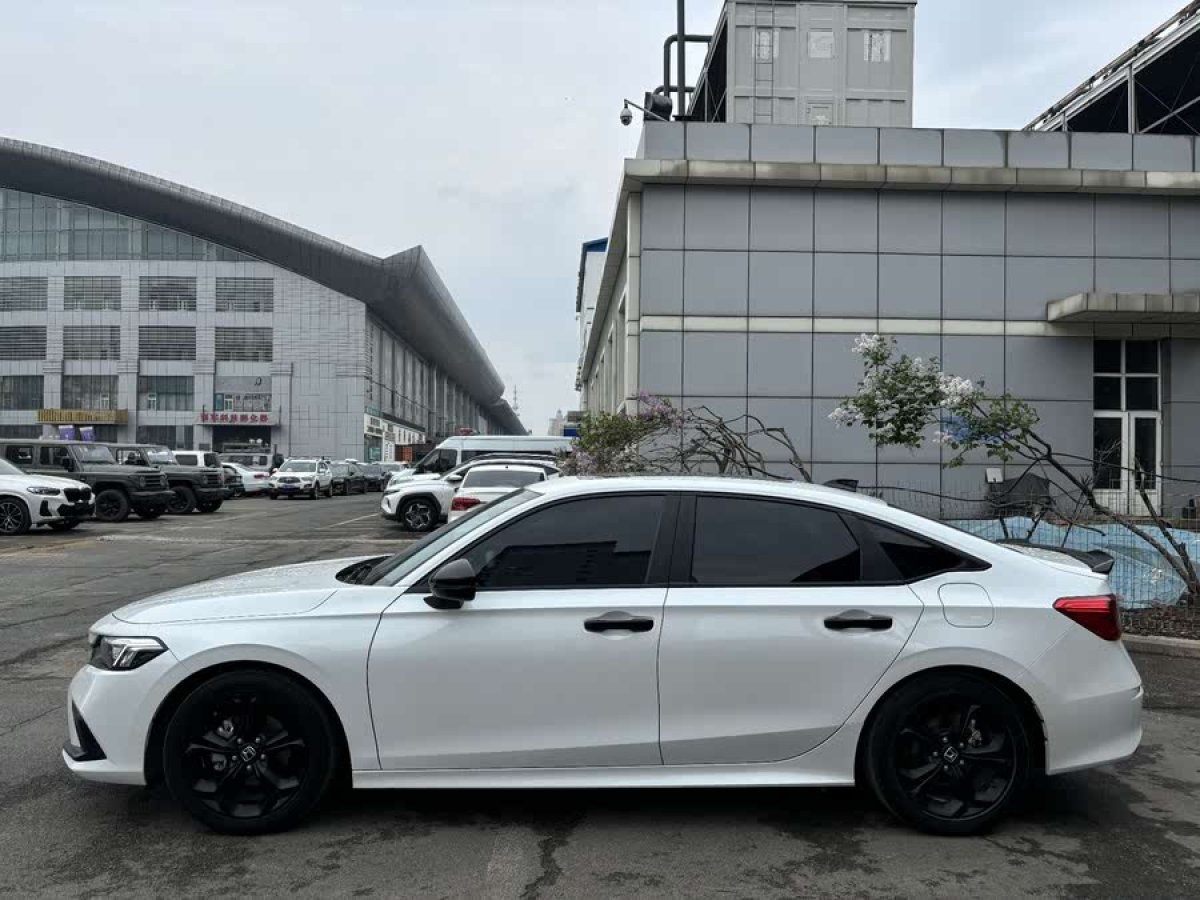 本田 思域  2022款 240TURBO CVT燃擎版圖片