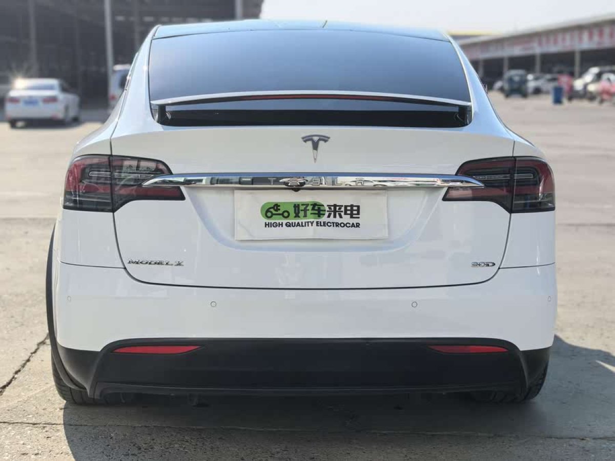 特斯拉 Model X  2016款 Model X 90D圖片