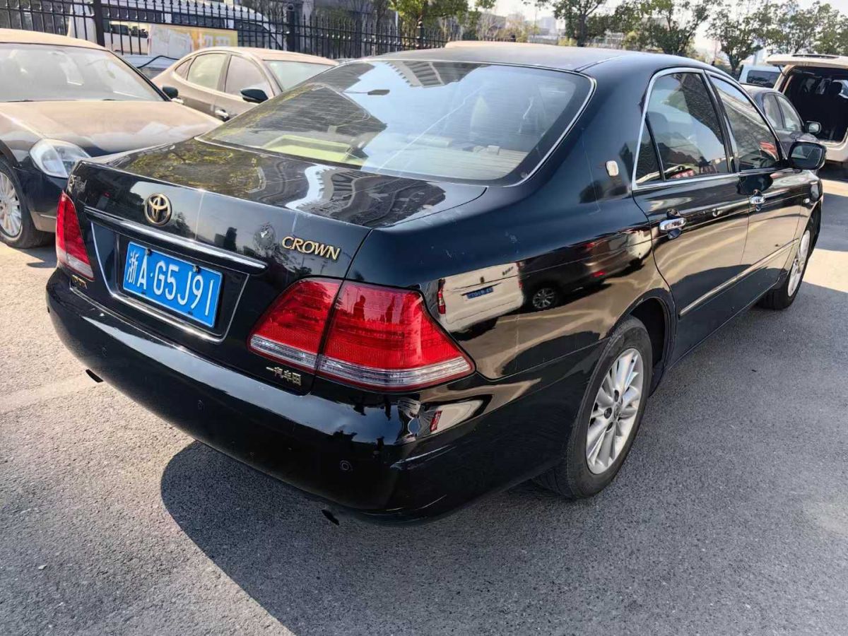 豐田 皇冠  2007款 2.5L Royal 導(dǎo)航版圖片