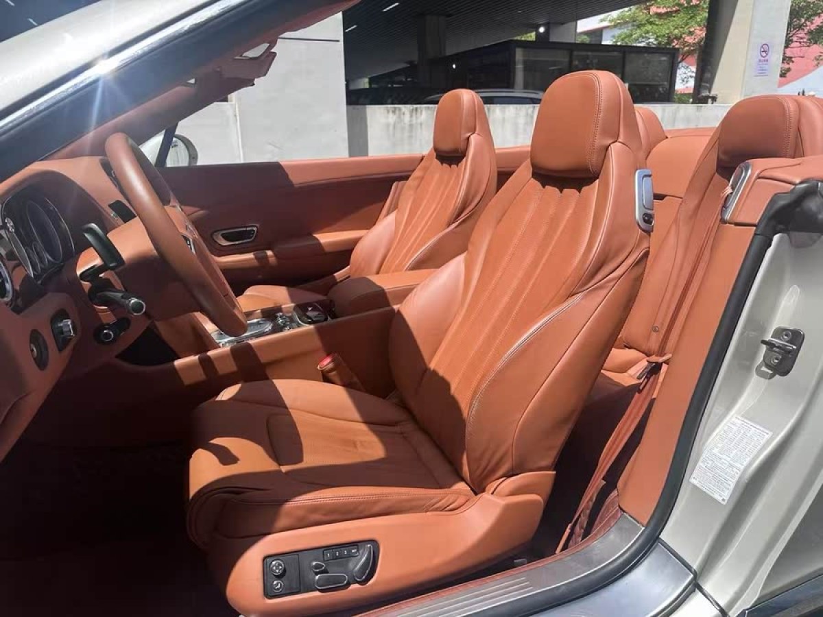 賓利 歐陸  2012款 4.0T GTC V8圖片