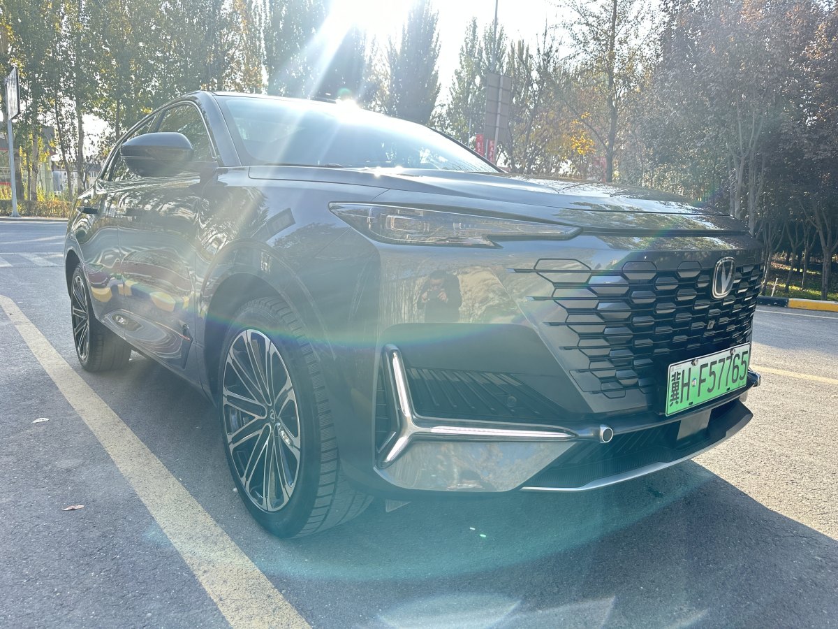 長(zhǎng)安 長(zhǎng)安UNI-K新能源  2023款 智電iDD 1.5T 135km智領(lǐng)型圖片