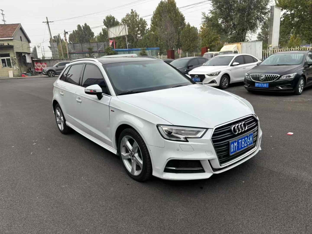 奧迪 奧迪A3  2016款 Sportback 35 TFSI 領(lǐng)英型圖片