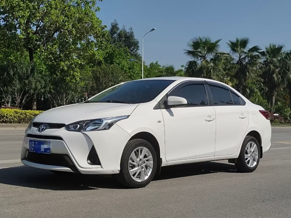 丰田 yaris l 致享 2017款 1.5e cvt魅动版图片