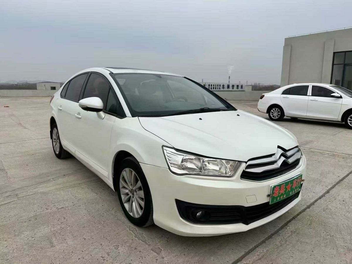 雪鐵龍 世嘉  2014款 1.6L 自動車載互聯(lián)版圖片