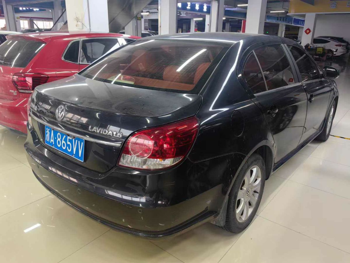 奔騰 B50  2012款 1.6L 自動天窗型圖片