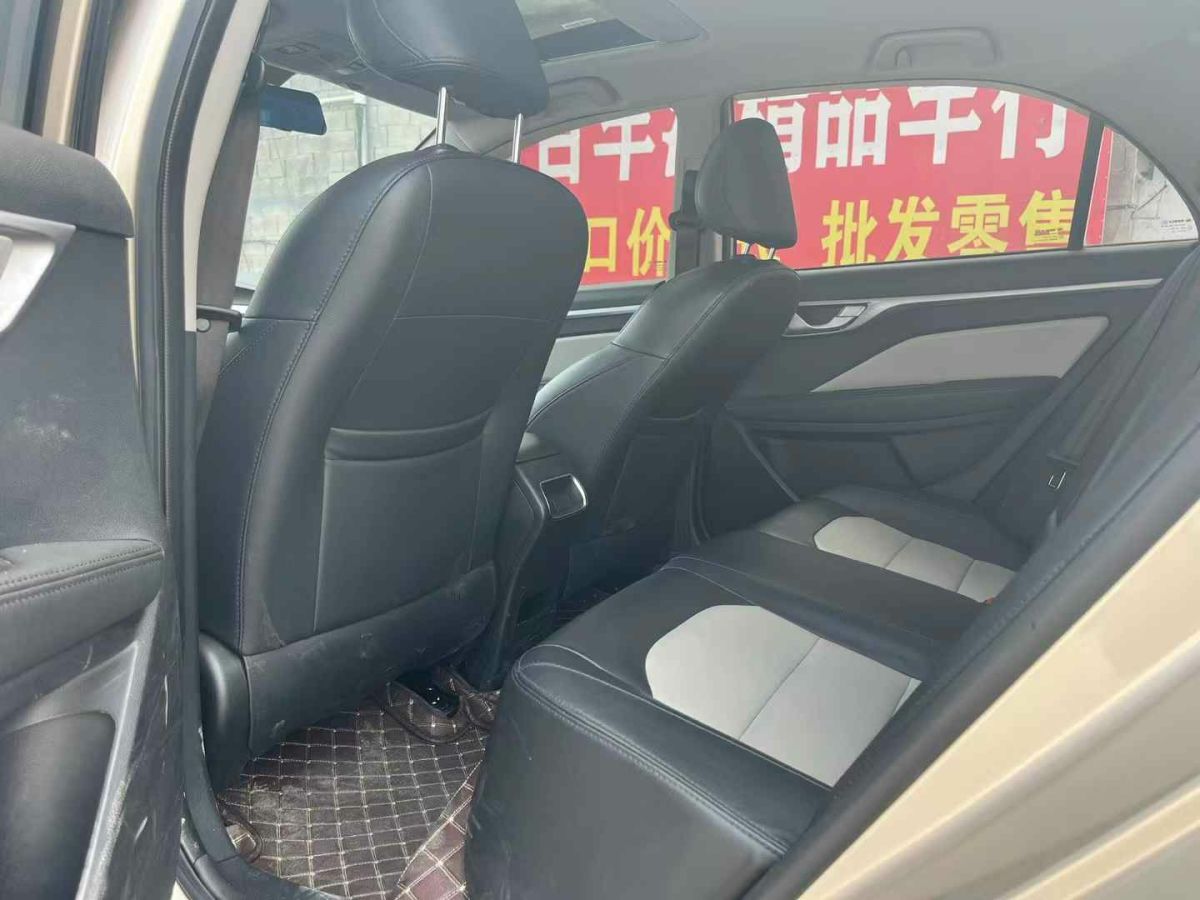 吉利 遠景SUV  2020款 1.4T 自動豪華型圖片