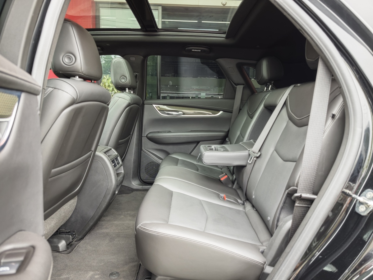 凱迪拉克 XT5  2022款 2.0T 四驅(qū)豪華型（蜂鳥版）圖片