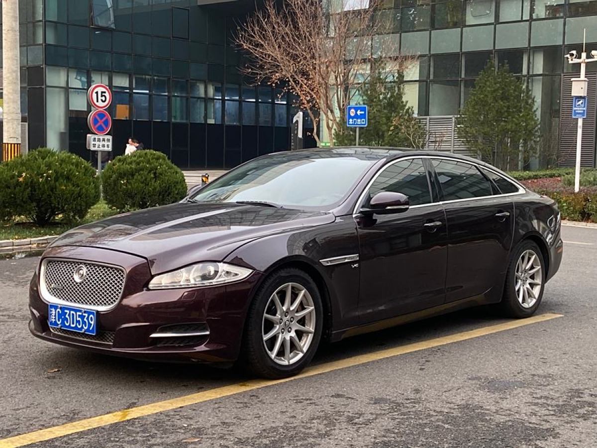 捷豹 XJ  2013款 XJL 3.0 SC 全景商務(wù)版圖片