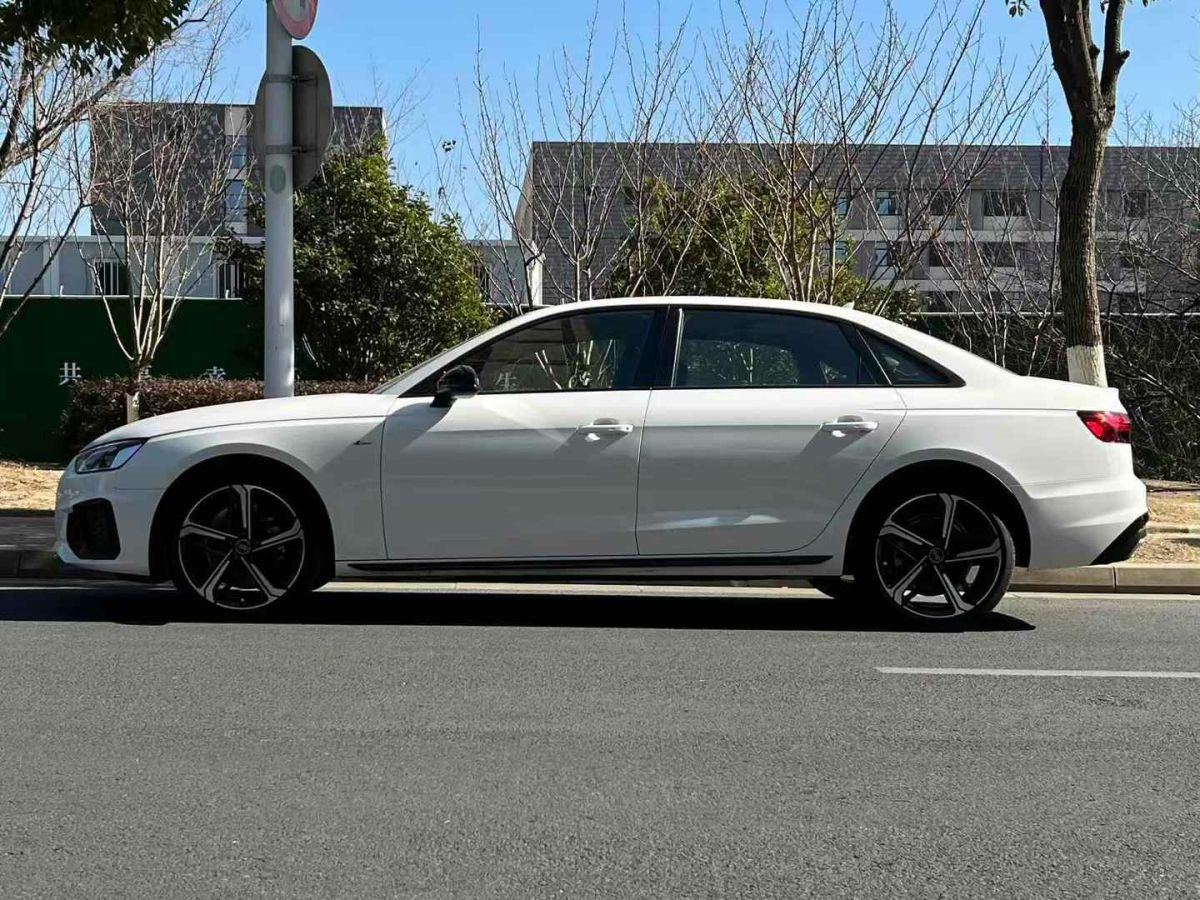 奧迪 奧迪A4L  2024款 40 TFSI 時(shí)尚動(dòng)感型圖片