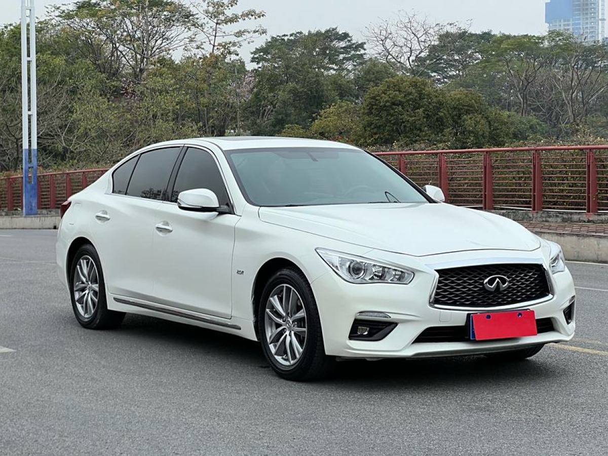 英菲尼迪 Q50L  2021款 2.0T 舒適版圖片