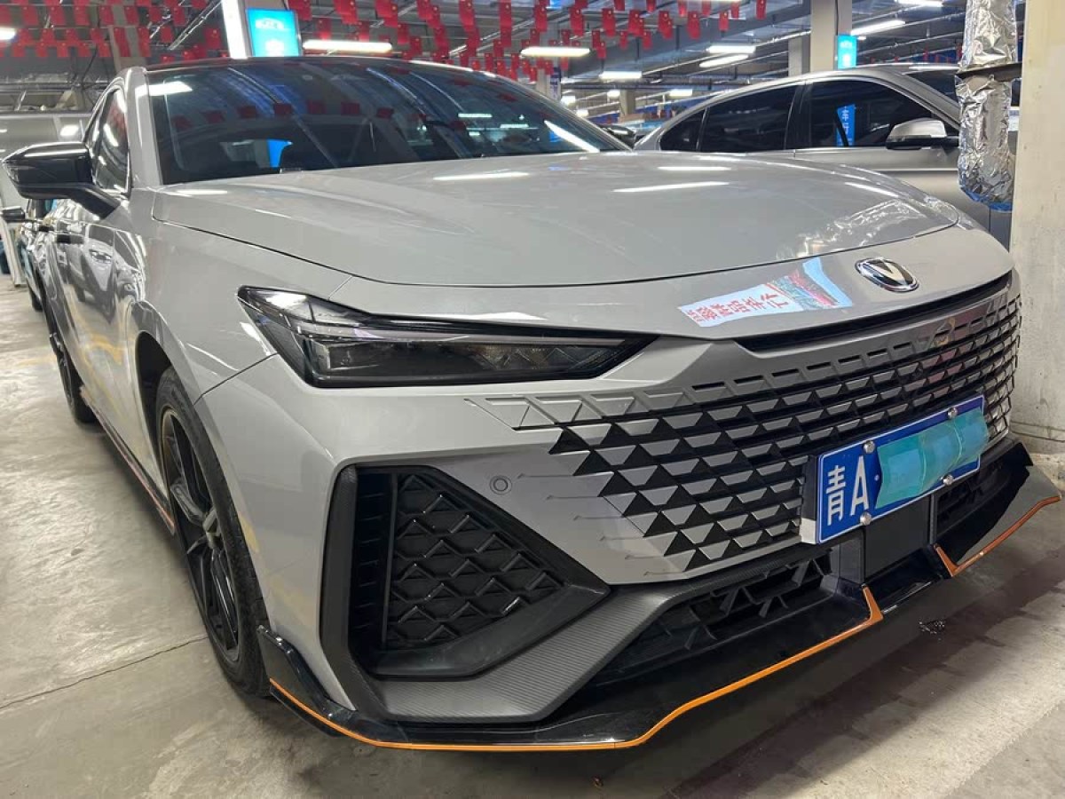 長(zhǎng)安 長(zhǎng)安UNI-V  2022款 2.0T 領(lǐng)速版圖片