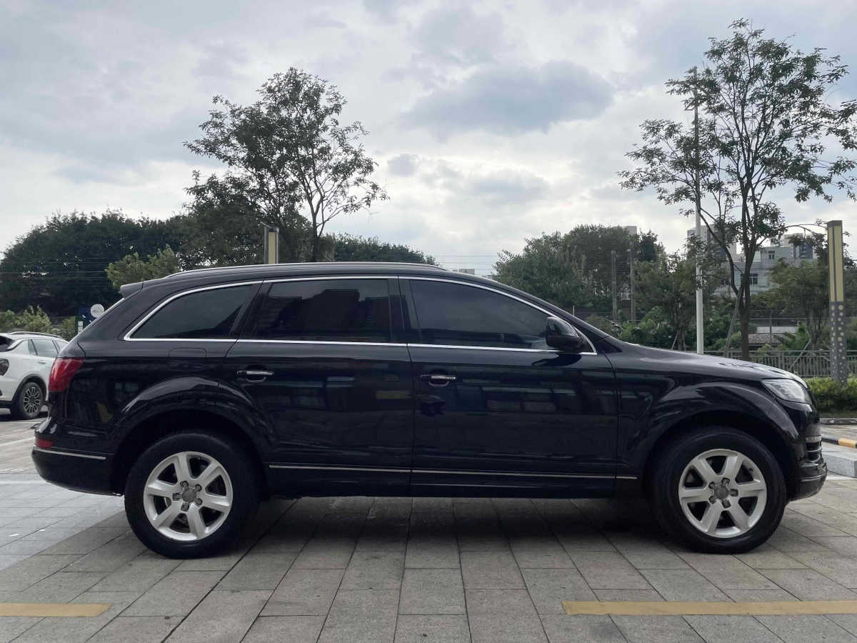 奧迪 奧迪Q7  2014款 35 TFSI 進(jìn)取型圖片