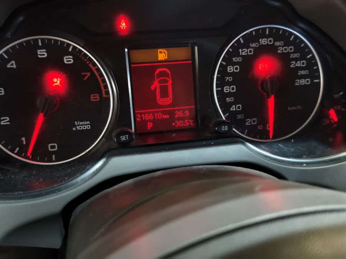 奧迪 奧迪Q5  2011款 2.0TFSI 進(jìn)取型圖片