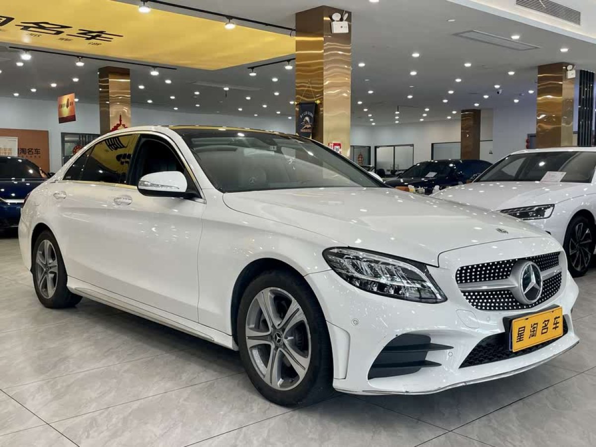 奔馳 奔馳C級(jí)  2019款 改款 C 260 L 運(yùn)動(dòng)版圖片