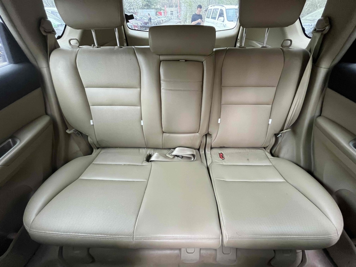 哈弗 H6  2011款 2.0L 手動(dòng)兩驅(qū)精英型圖片