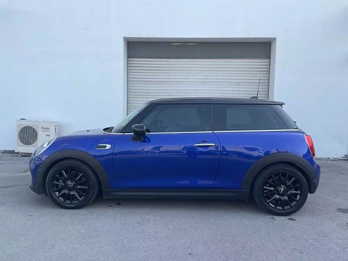 MINI MINI  2020款 1.5T COOPER 經(jīng)典派圖片