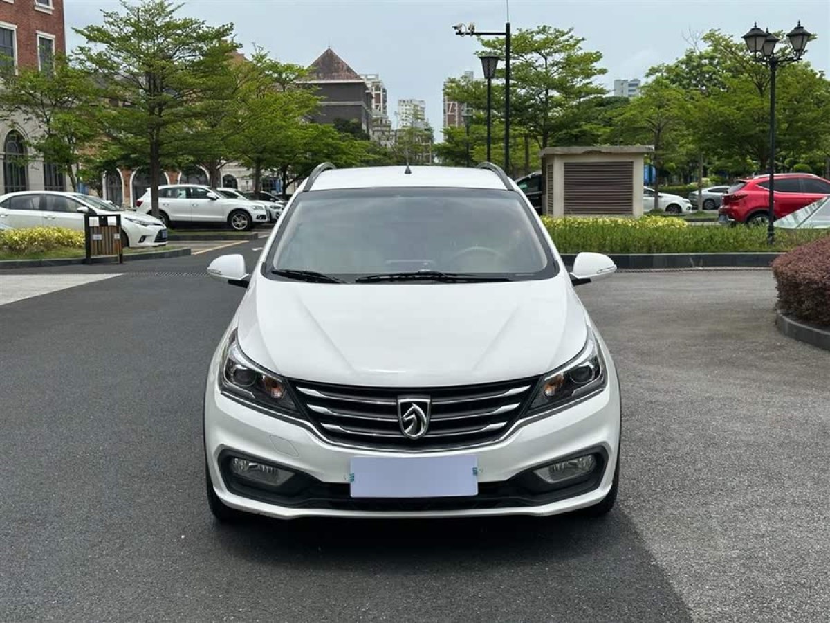 寶駿 310W  2019款  1.5L 手動(dòng)時(shí)尚型 國(guó)VI圖片