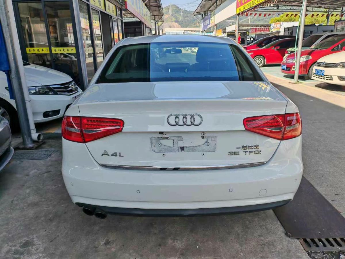 奧迪 奧迪A4L  2013款 A4L 30TFSI 手動(dòng)舒適型圖片